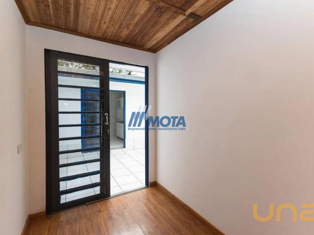 Casa na Josephina Demeterco Cidade Industrial Curitiba PR, aluguel por R$ 2.500