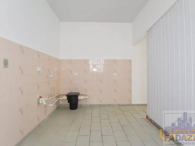 Casa na Luiz França Cajuru Curitiba PR, aluguel por R$ 1.500