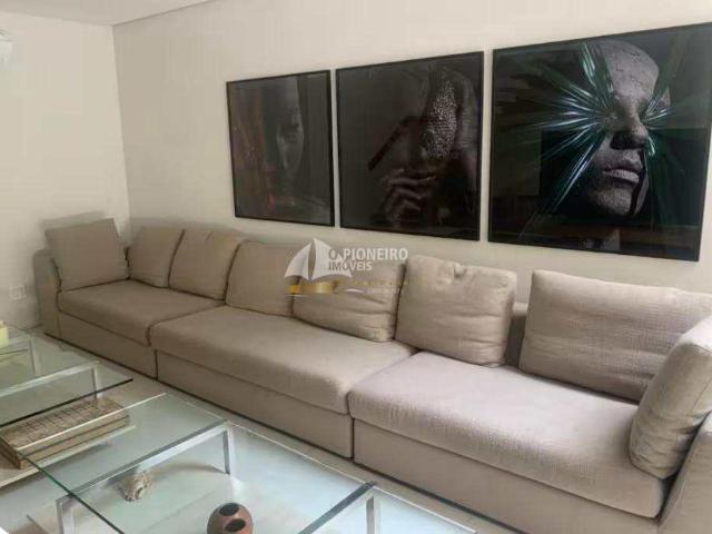 Casa na Praia da Baleia, disponível para venda e locação