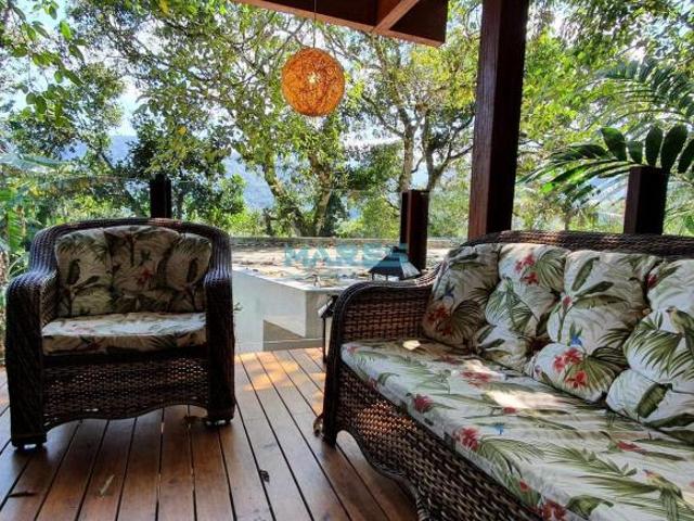 Casa na praia da Barra do Sahy