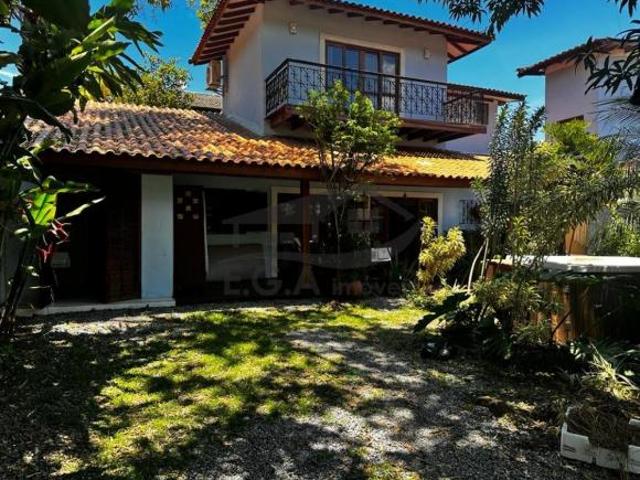 Casa na praia de Boiçucanga