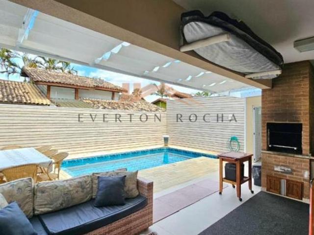 Casa na praia de Juquehy com 3 quartos, piscina e churrasqueira