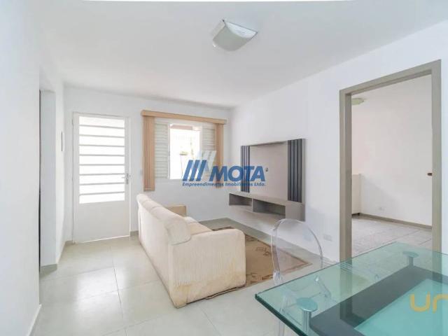 Casa na Professor Brasílio Ovídio da Costa Portão Curitiba PR, aluguel por R$ 2.380