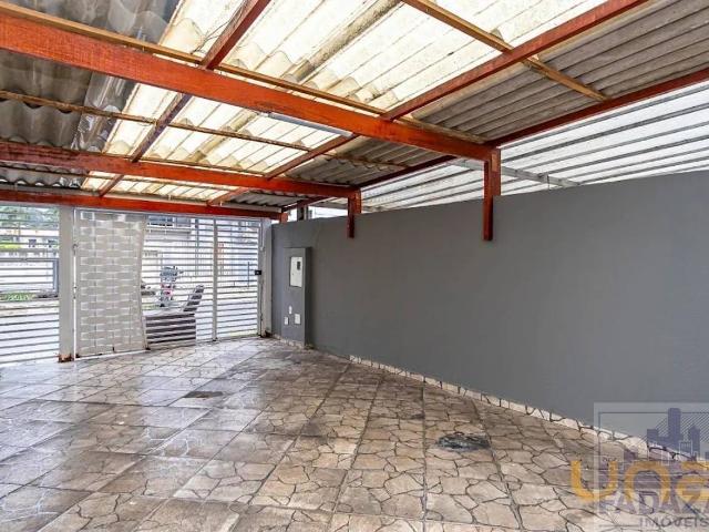 Casa na Professora Ivette Rocha Krüger Cidade Industrial Curitiba PR, aluguel por R$ 2.200