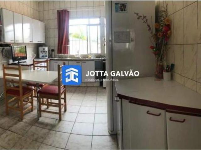 Casa na região central de Hortolândia