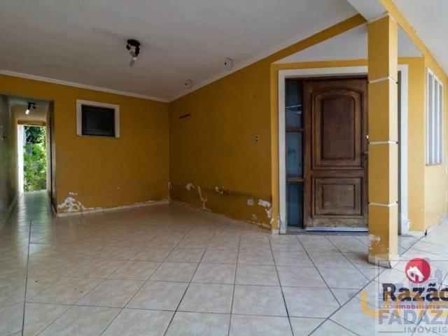 Casa na Rouxinol Loteamento Montparnasse Almirante Tamandaré PR, aluguel por R$ 3.300