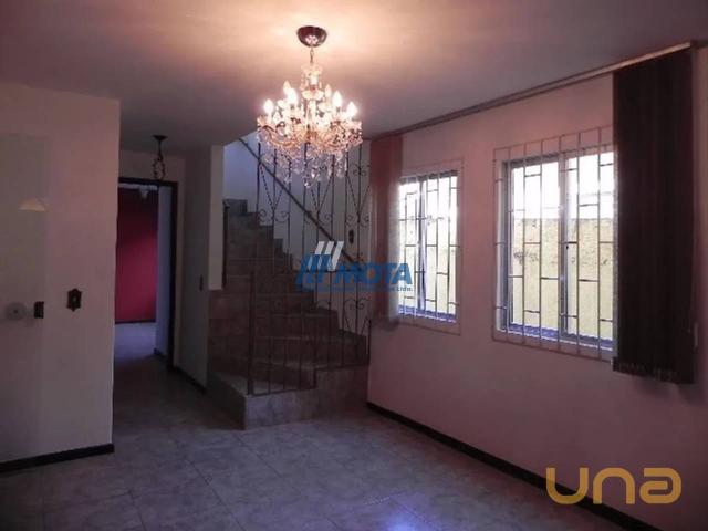 Casa na São Joaquim Jardim Botânico Curitiba PR, aluguel por R$ 5.000