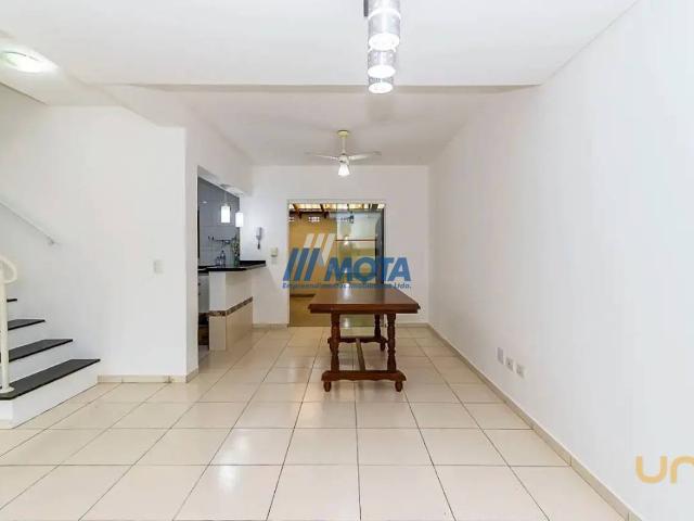 Casa na Vicente Geronasso Boa Vista Curitiba PR, aluguel por R$ 4.000