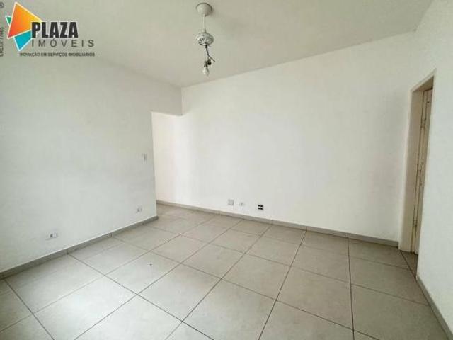 Casa na Vila Guilhermina a 500m da Praia | 2 Dorms | Quintal | 2 Vagas
