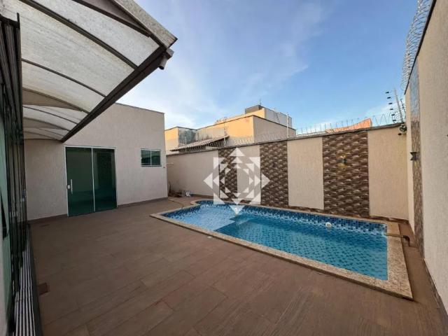 Casa na 304 Norte à venda, 253 m² com 3 quartos Plano Diretor Norte Palmas/TO