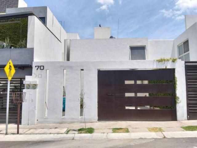 CASA NAYAR EN VENTA EN SAN JOAQUIN