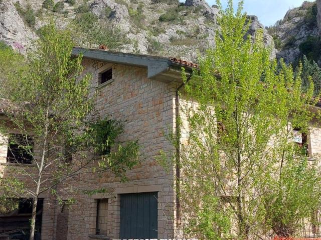 Casa nei borghi e castelli in vendita a Acqualagna, Furlo