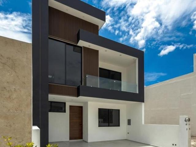 CASA NICOLE EN VENTA EN VILANOVA RESIDENCIAL