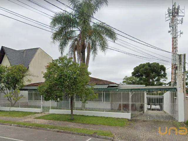 Casa para alugar 10 quartos, 208 m² em Mercês, Curitiba