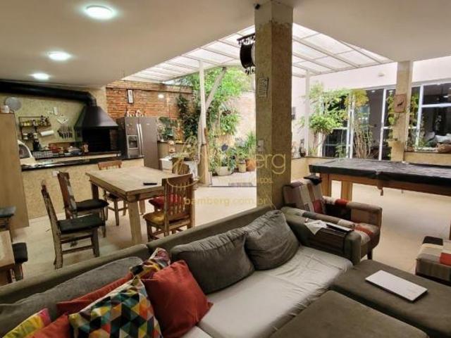 Casa no Alto da Boa vista com 4 quartos sendo 4 suítes