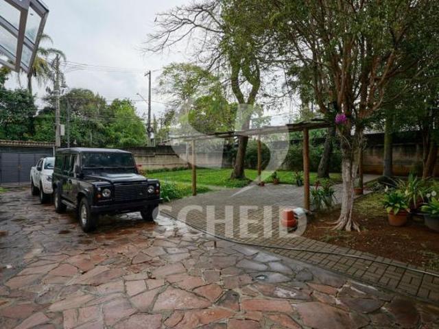 CASA NO ALTO DA BOA VISTA COM TERRENO DE 1280m²