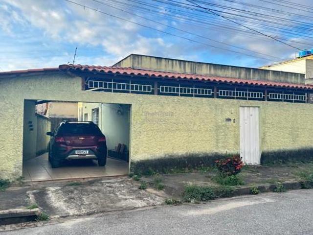 CASA NO ARVOREDO