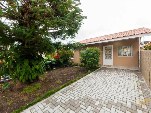 Casa no Bacacheri de 80 m² com 2 quartos