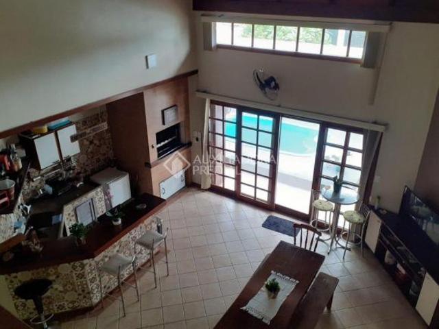 Casa no bairro Arquipélago
