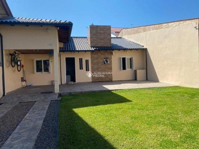 Casa no bairro Colina