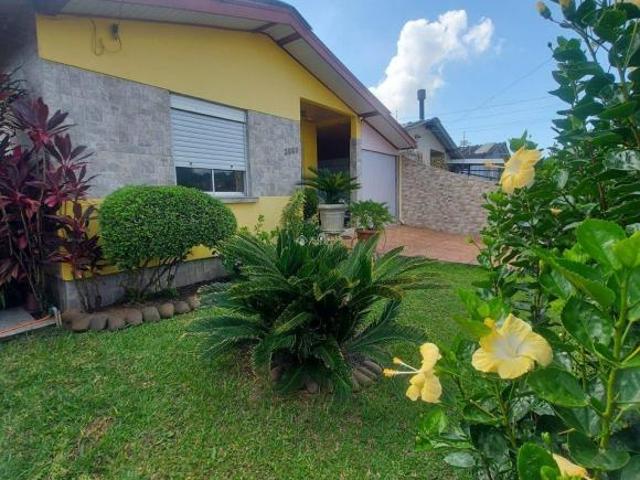Casa no bairro Colina