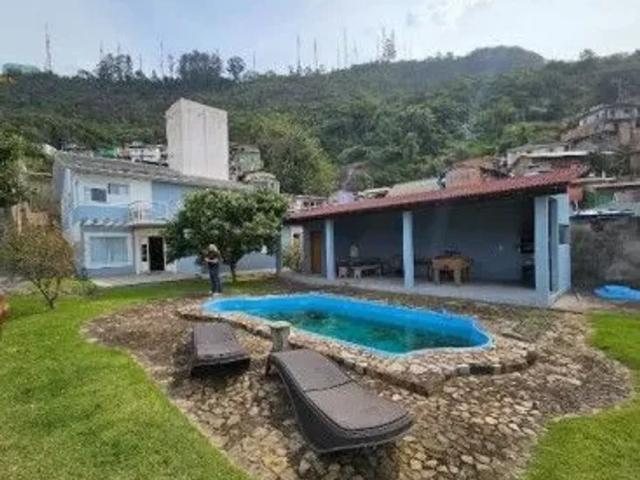 Casa no bairro da Trindade em terreno amplo de 1272m²