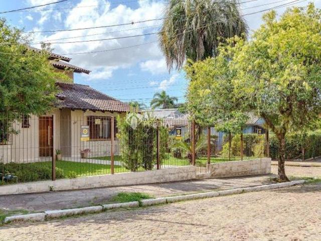 Casa no bairro Ipanema, 4 quartos, jardim, piscina e 2 vagas