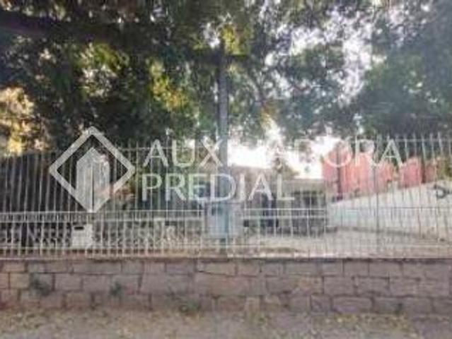 Casa no bairro Petrópolis com 400m² em terreno 13x37