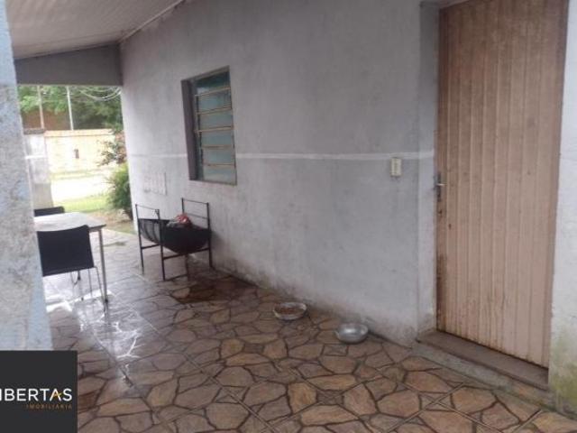 Casa no Bairro Ponta Grossa com terreno medindo 10x30