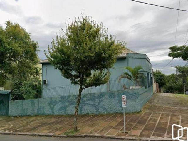 Casa no bairro Santo Antônio em terreno com 280m² de 4 dormitórios e 4 vagas