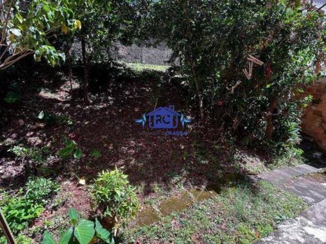 Casa no bairro sao dimas, Porao possui 01 quartos, sala, cozinha, banheiro e area de serviço e no