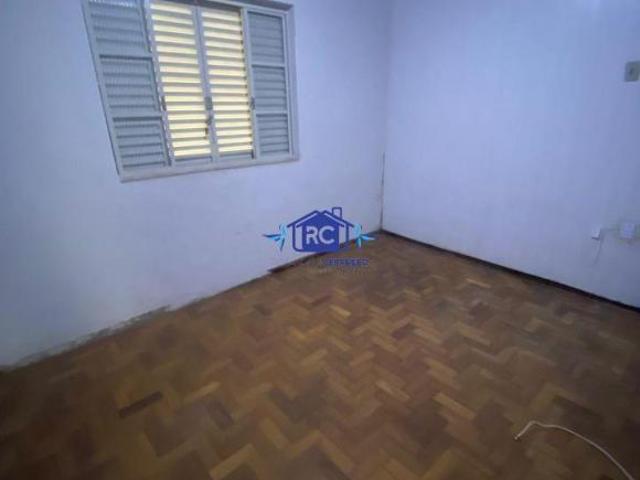 Casa no bairro sao sebastiao, possui 4 quartos, sala,copa, cozinha, 2 banheiros, area de serviço e g
