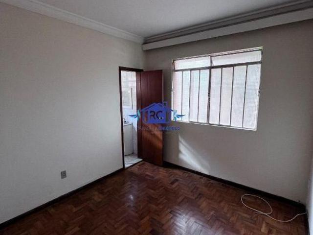 Casa no bairro sao sebastiao.. Terreo possui 01 vaga, sala, banheiro,02 quartos sendo 1 suite.