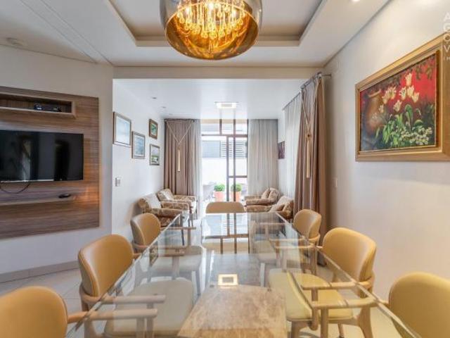 Casa no Beau Rivage, 05 Quartos, 04 Vagas, Piscina, Seminário, Curitiba