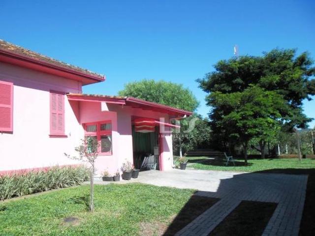 Casa no centro de Dois Irmãos
