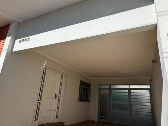 Casa no Centro de Franca por 600 MIL