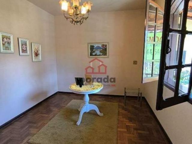 Casa no Centro de Itaúna MG