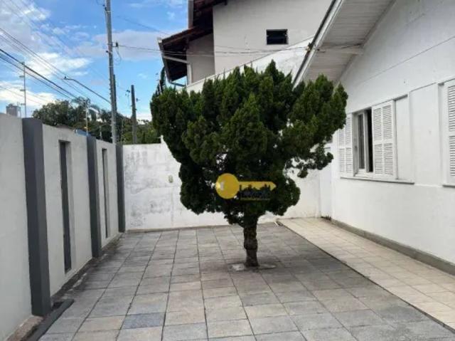Casa no centro de itajaí