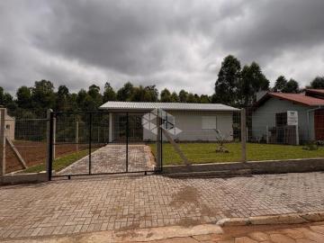 Casa no centro de Presidente Lucena com dois dormitórios sala e cozinha integrados um banheiro e u