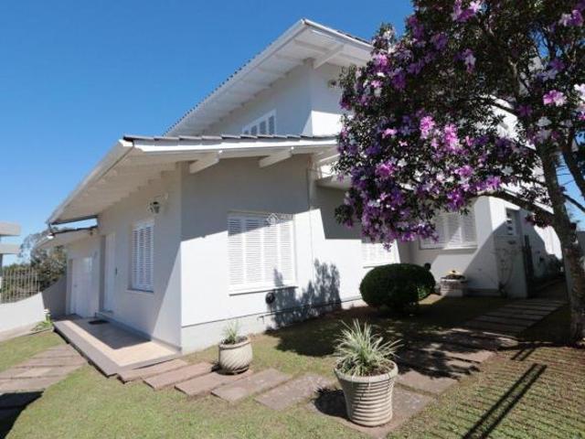 Casa no centro de São Francisco de Paula
