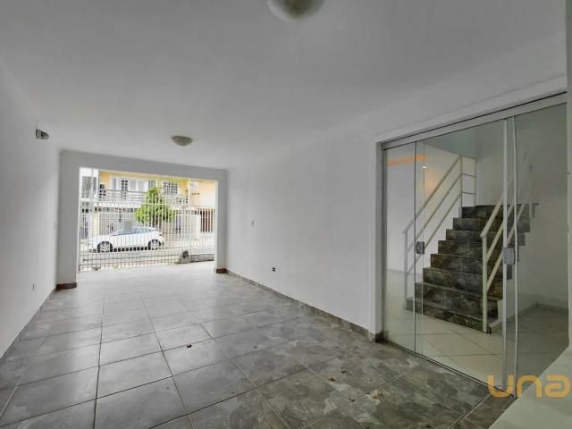 Casa no Cidade Industrial de 126 m² com 3 quartos