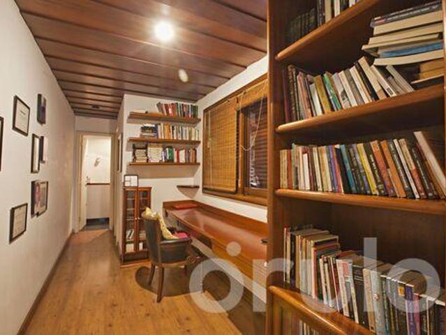 Casa no Cidade Jardim 550m² construída, 630 m² terreno 5 Dorms 3 Suítes 4 Vagas