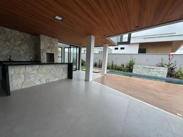 Casa no condomínio damha