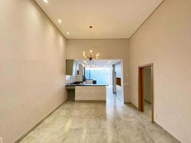 Casa no condomínio Condomínio Di Roma para venda com 3 quartos, sendo 1 suíte, 141m²
