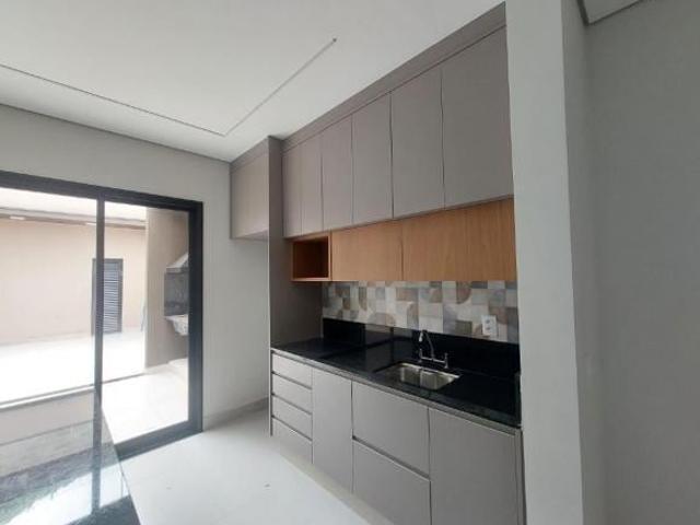 Casa no condomínio Condominio Gran Reserve para venda com 3 quartos, sendo 3 suítes, 182m²