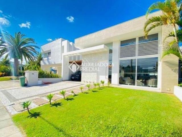 Casa no Condomínio Condado de Capão