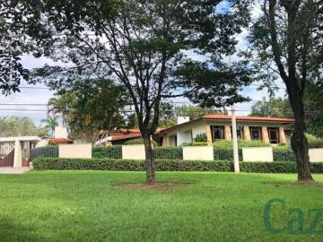 Casa no Condomínio Chácaras Residenciais Santa Maria, terreno de 5.000 m2
