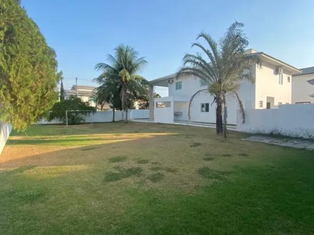 Casa no condominio Golden Gardem, com 5 quartos, 4 suites, area de lazer privativa