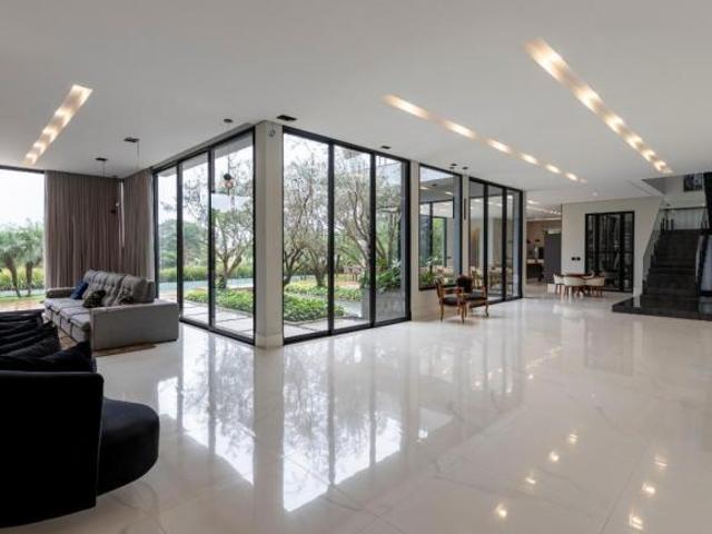Casa no condomínio Fazenda Santa Maria para venda com 3 quartos, sendo 3 suítes, 812m²
