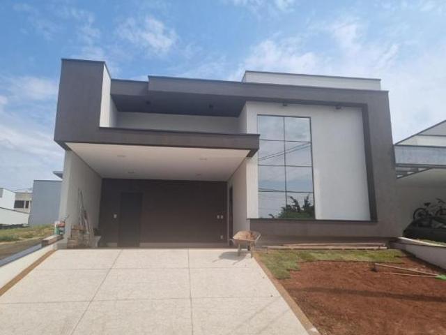 Casa no condomínio Jardins Di Roma para venda com 3 quartos, sendo 3 suítes, 190m²